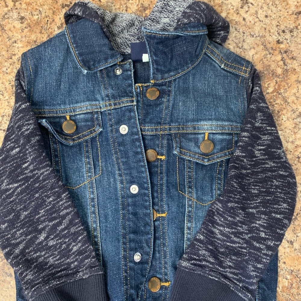 Jean Jacket. 3T. EUC.